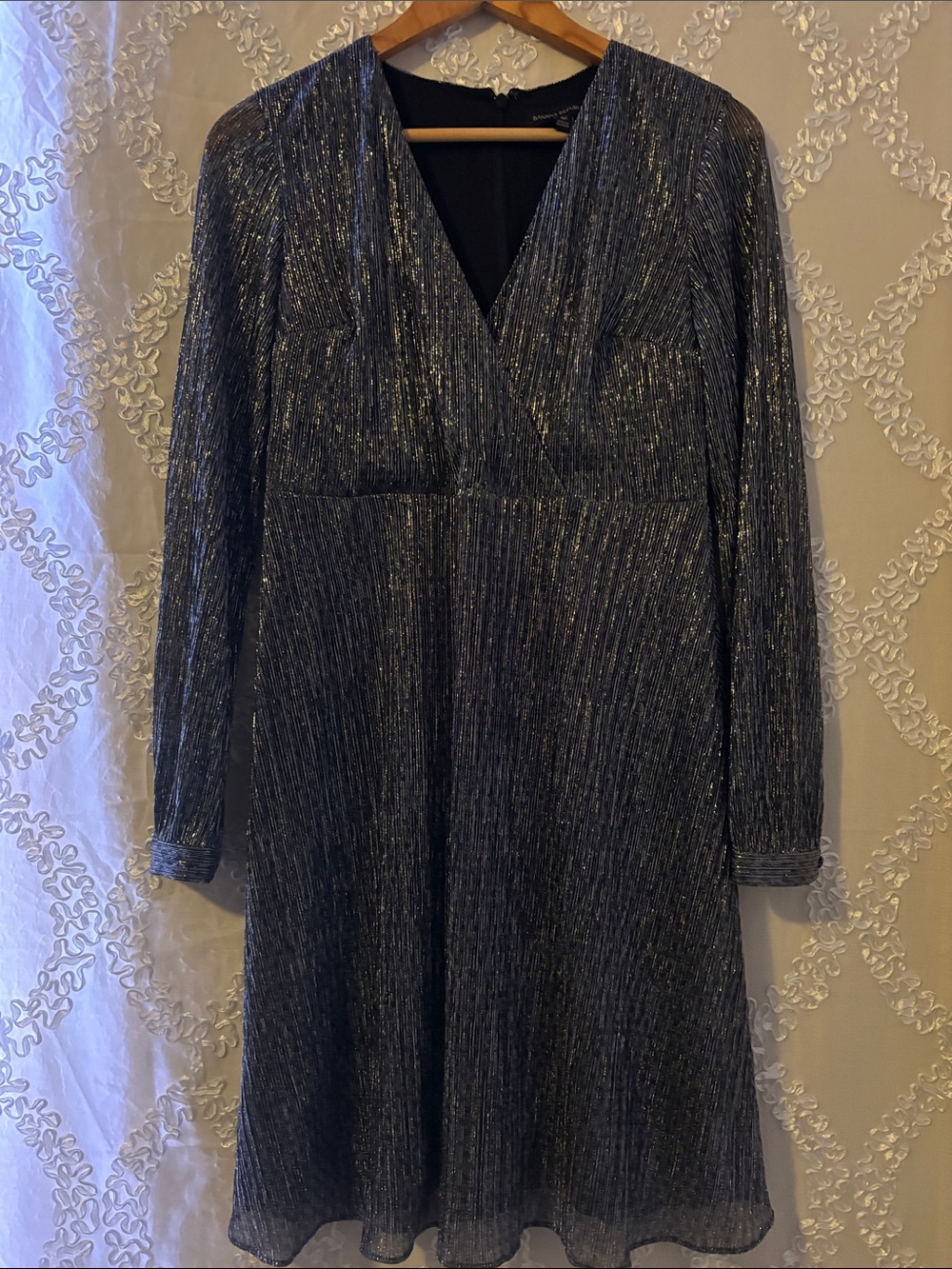 Sparkle V-Neck Long-Sleeve Party Dress - Metallic